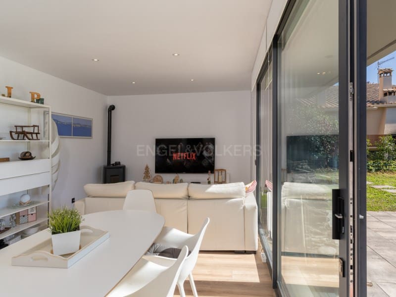 4 soverom Villa til salgs i Arbucies med svømmebasseng garasje - € 485 000 (Ref: 9502678)