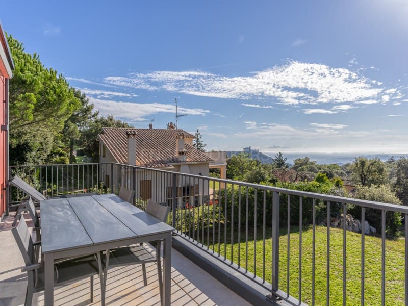 4 soverom Villa til salgs i Arbucies med svømmebasseng garasje - € 485 000 (Ref: 9502678)