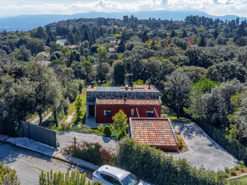 4 soverom Villa til salgs i Arbucies med svømmebasseng garasje - € 485 000 (Ref: 9502678)