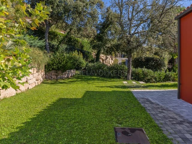 4 soverom Villa til salgs i Arbúcies med svømmebasseng garasje - € 485 000 (Ref: 9502678)