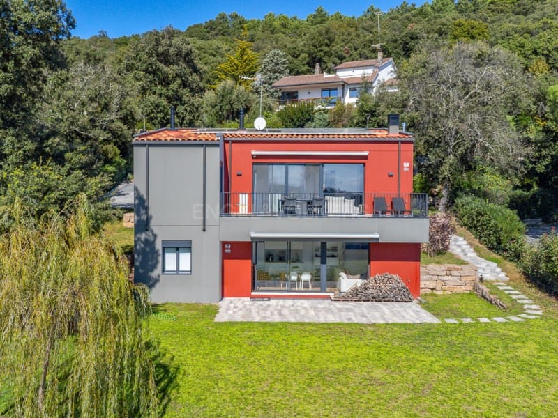 4 soverom Villa til salgs i Arbucies med svømmebasseng garasje - € 485 000 (Ref: 9502678)