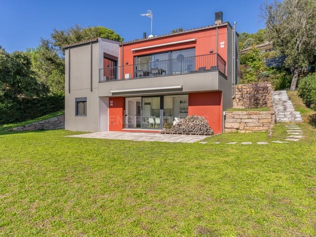 4 soverom Villa til salgs i Arbúcies med svømmebasseng garasje - € 485 000 (Ref: 9502678)