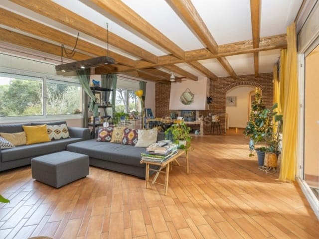 3 soverom Villa til salgs i Santa Cristina d'Aro med garasje - € 510 000 (Ref: 9516223)