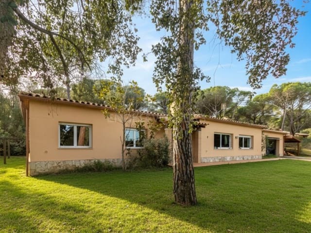 3 soverom Villa til salgs i Santa Cristina d'Aro med garasje - € 510 000 (Ref: 9516223)