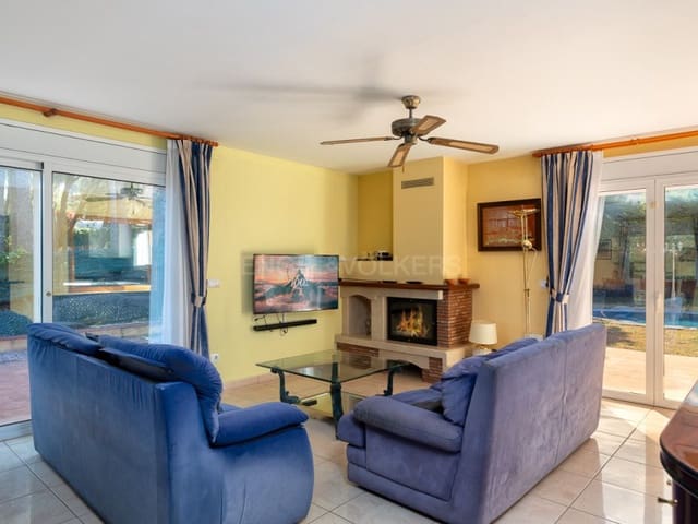 3 sovrum Villa till salu i Calonge i Sant Antoni med pool garage - 910 000 € (Ref: 9543425)