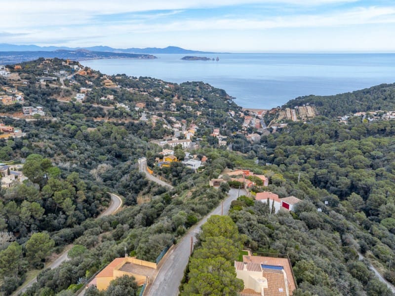 Mark till salu i Begur - 550 000 € (Ref: 9557953)