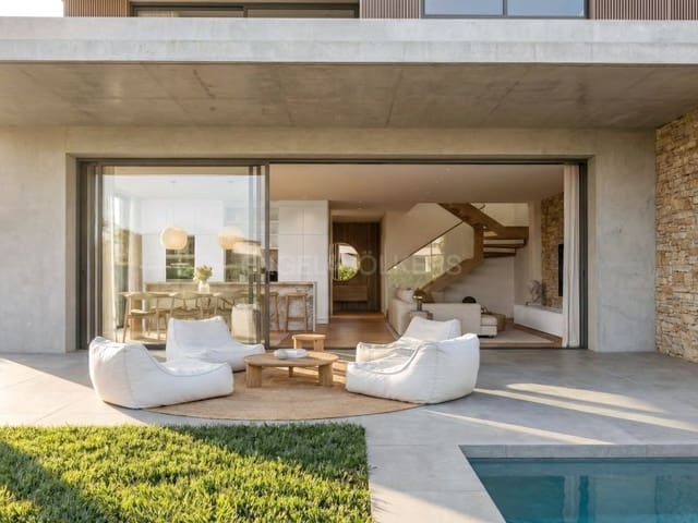 4 makuuhuone Paritalo myytävänä paikassa S'Agaro, Castell-Platja d'Aro mukana uima-altaan 
autotalli - 1 300 000 € (Ref: 9557955)