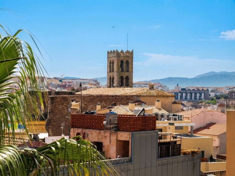 4 slaapkamer Villa te koop in Blanes met garage - € 795.000 (Ref: 9574866)