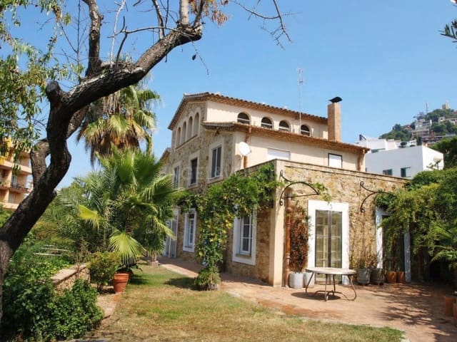 4 sovrum Villa till salu i Blanes med garage - 795 000 € (Ref: 9574866)