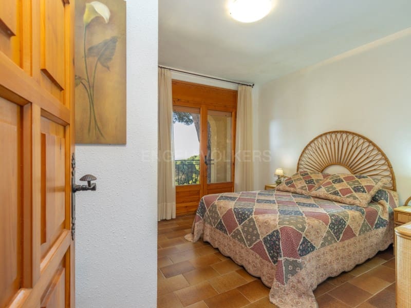 3 sovrum Villa till salu i Lloret de Mar med pool - 440 000 € (Ref: 9576564)