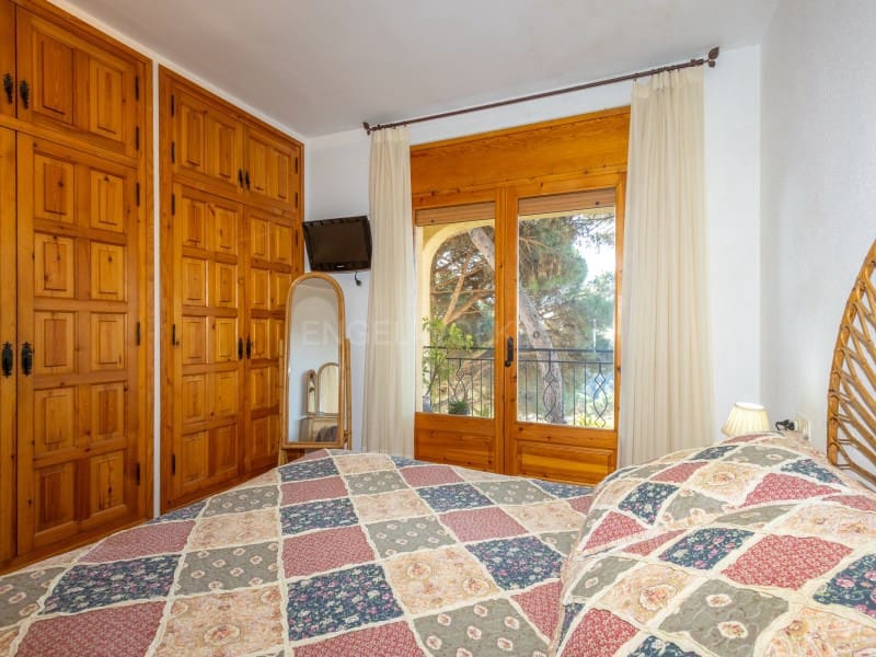 3 sovrum Villa till salu i Lloret de Mar med pool - 440 000 € (Ref: 9576564)