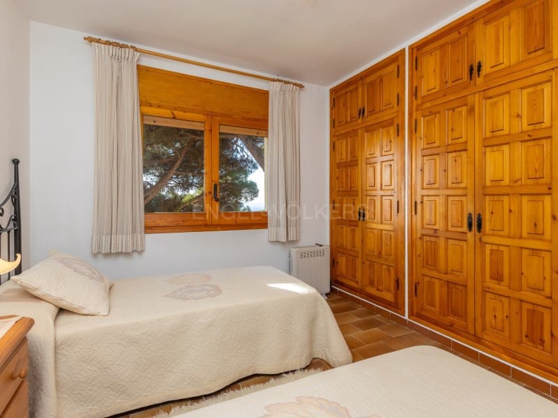 3 sovrum Villa till salu i Lloret de Mar med pool - 440 000 € (Ref: 9576564)