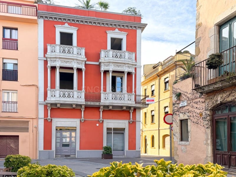 4 bedroom Semi-detached Villa for sale in Palafrugell - € 795,000 (Ref: 9586552)