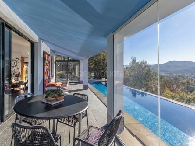 3 soverom Villa til salgs i Riells i Viabrea med svømmebasseng garasje - € 429 000 (Ref: 9586553)