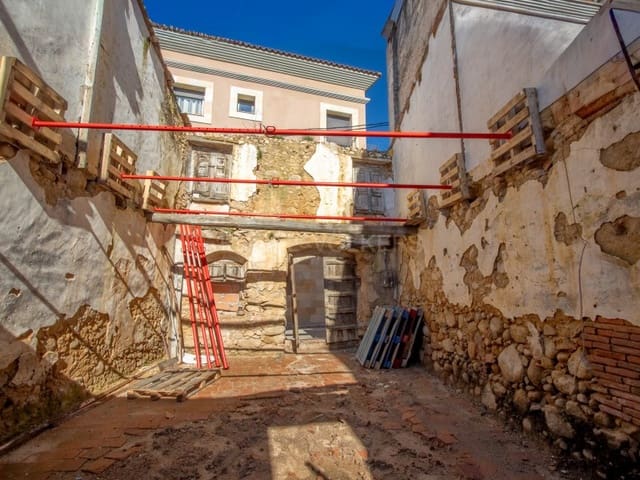 Landgrundstück zu verkaufen in Breda - 135.000 € (Ref: 9591347)