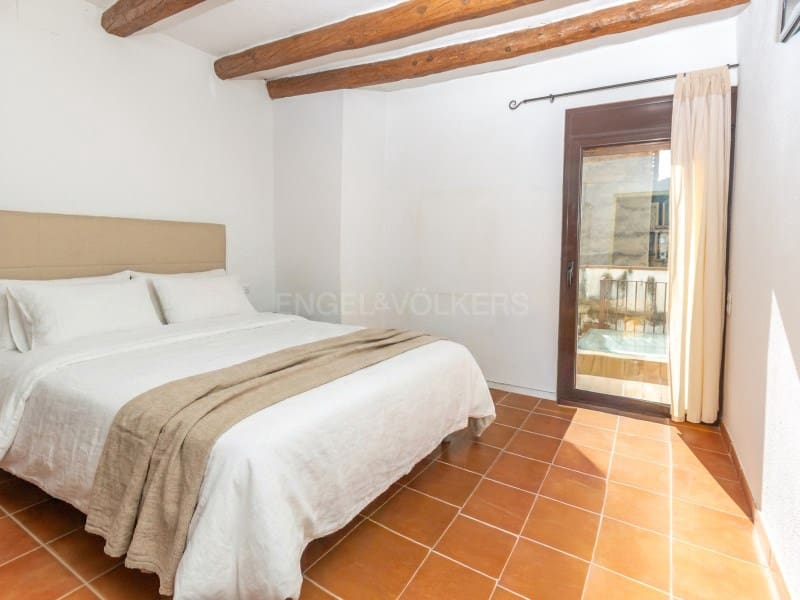 4 bedroom Townhouse for sale in Santa Coloma de Farners - € 229,000 (Ref: 9591348)