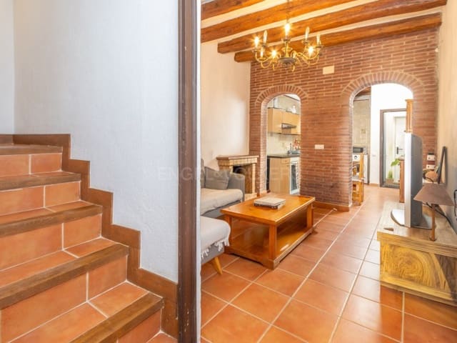 4 bedroom Townhouse for sale in Santa Coloma de Farners - € 229,000 (Ref: 9591348)