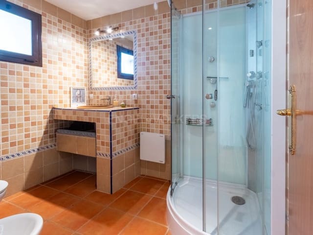 4 bedroom Townhouse for sale in Santa Coloma de Farners - € 229,000 (Ref: 9591348)