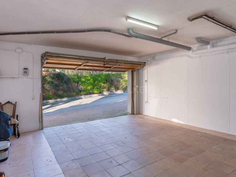 6 bedroom Villa for sale in Palamos with pool garage - € 899,000 (Ref: 9608115)