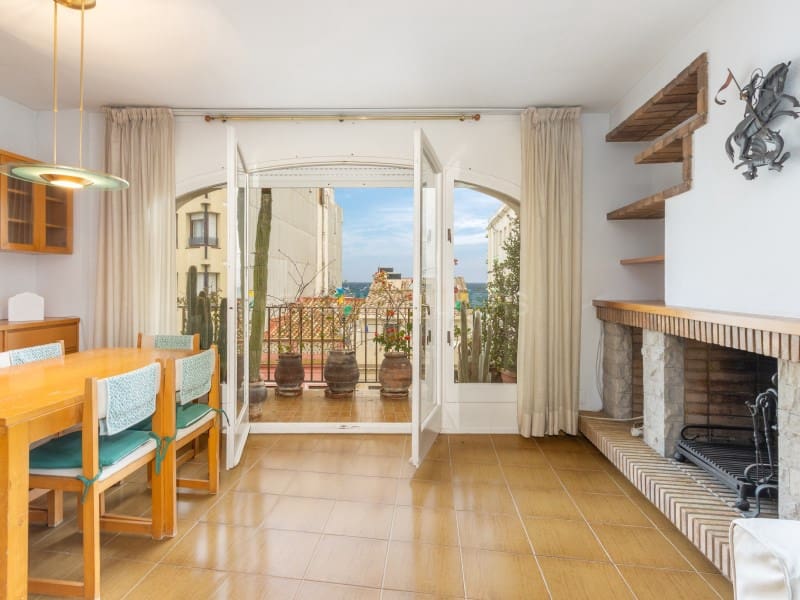 4 soveværelse Lejlighed til salg i Blanes - € 399.000 (Ref: 9616168)