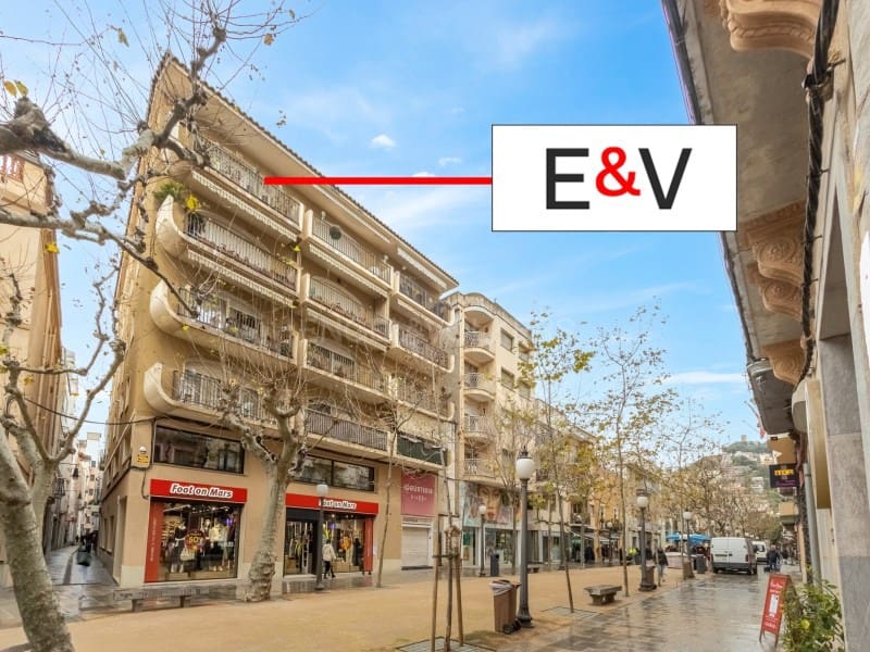 4 soveværelse Lejlighed til salg i Blanes - € 399.000 (Ref: 9616168)