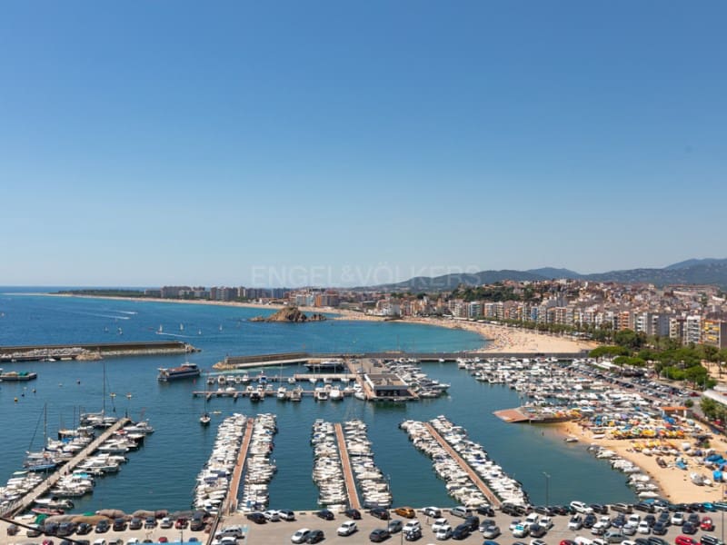 Commercial for sale in Blanes - € 290,000 (Ref: 9616169)