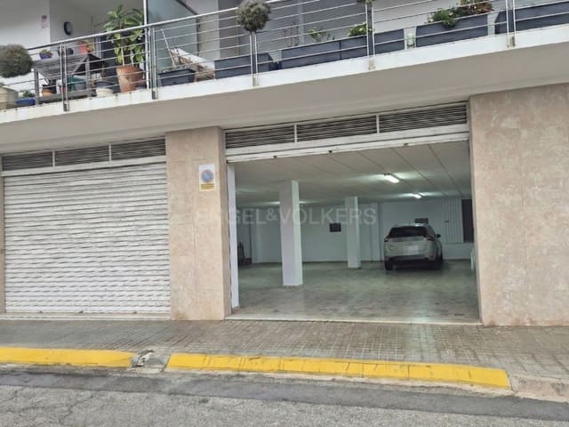 Commercial for sale in Blanes - € 290,000 (Ref: 9616169)