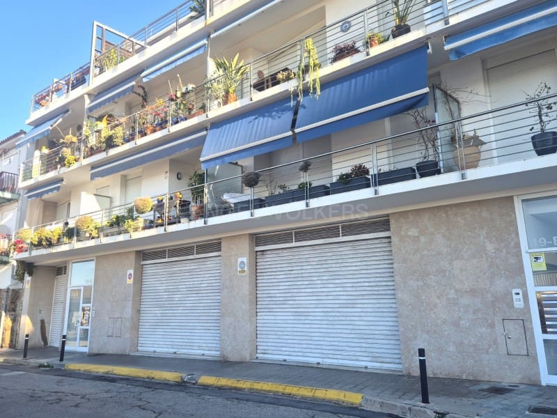 Commercial for sale in Blanes - € 290,000 (Ref: 9616169)