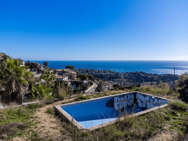 Villa til salgs i Lloret de Mar - € 695 000 (Ref: 9619312)