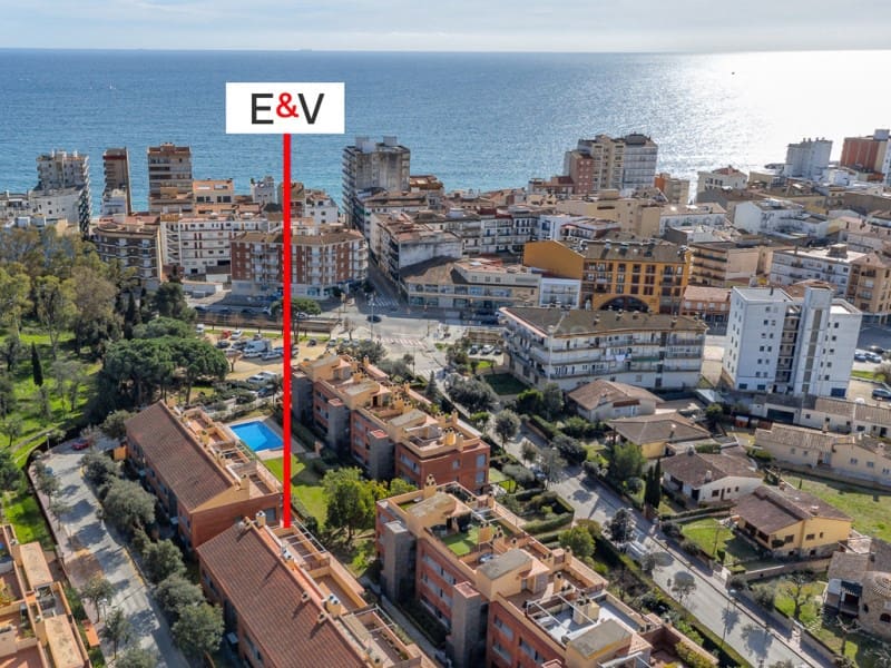 4 bedroom Apartment for sale in Calonge i Sant Antoni with pool - € 665,000 (Ref: 9627592)