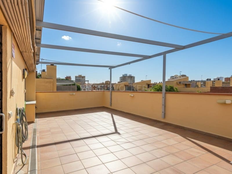 4 bedroom Apartment for sale in Calonge i Sant Antoni with pool - € 665,000 (Ref: 9627592)