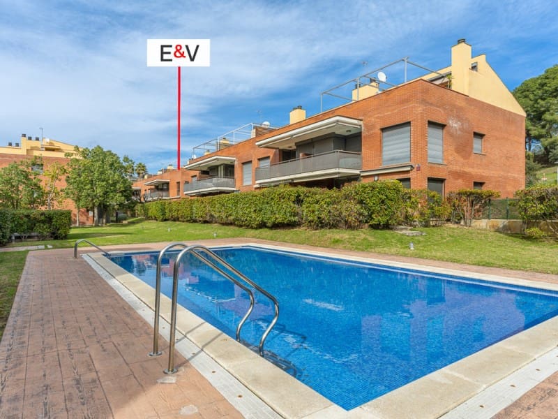 4 bedroom Apartment for sale in Calonge i Sant Antoni with pool - € 665,000 (Ref: 9627592)