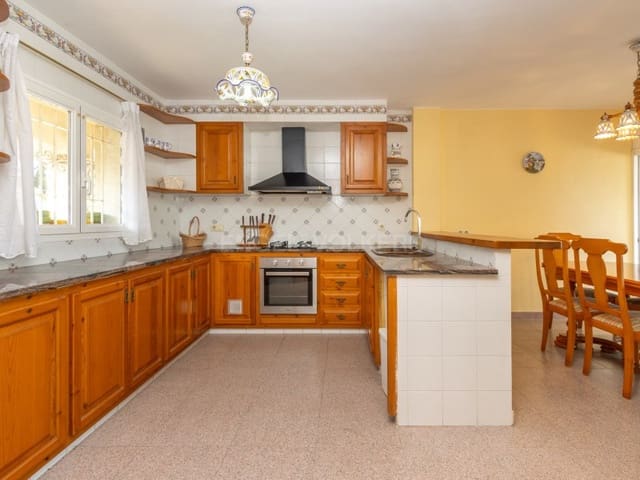 4 sovrum Villa till salu i Calonge i Sant Antoni med pool garage - 670 000 € (Ref: 9637428)