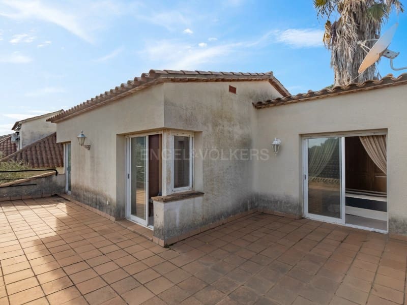 4 sovrum Villa till salu i Calonge i Sant Antoni med pool garage - 670 000 € (Ref: 9637428)