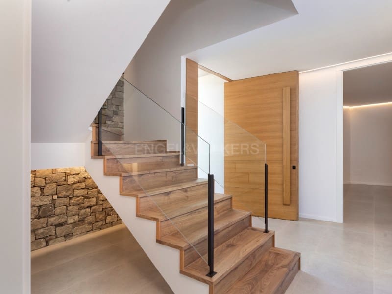 4 sypialnia Willa na sprzedaż w Platja d'Aro z basenem garażem - 2 200 000 € (Ref: 9637429)