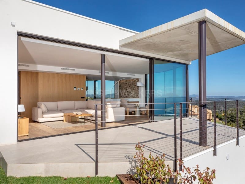 4 sypialnia Willa na sprzedaż w Platja d'Aro z basenem garażem - 2 200 000 € (Ref: 9637429)