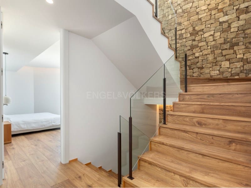 4 sypialnia Willa na sprzedaż w Platja d'Aro z basenem garażem - 2 200 000 € (Ref: 9637429)