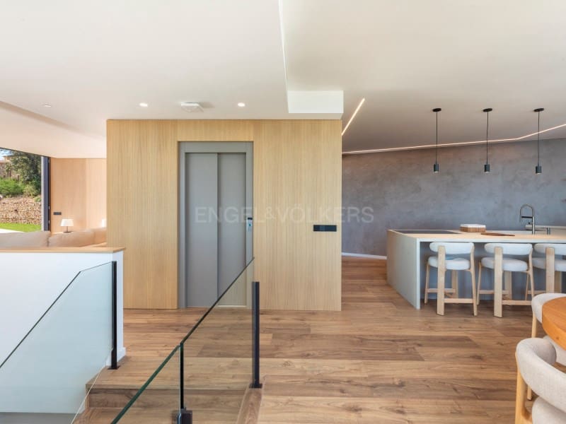 4 sypialnia Willa na sprzedaż w Platja d'Aro z basenem garażem - 2 200 000 € (Ref: 9637429)