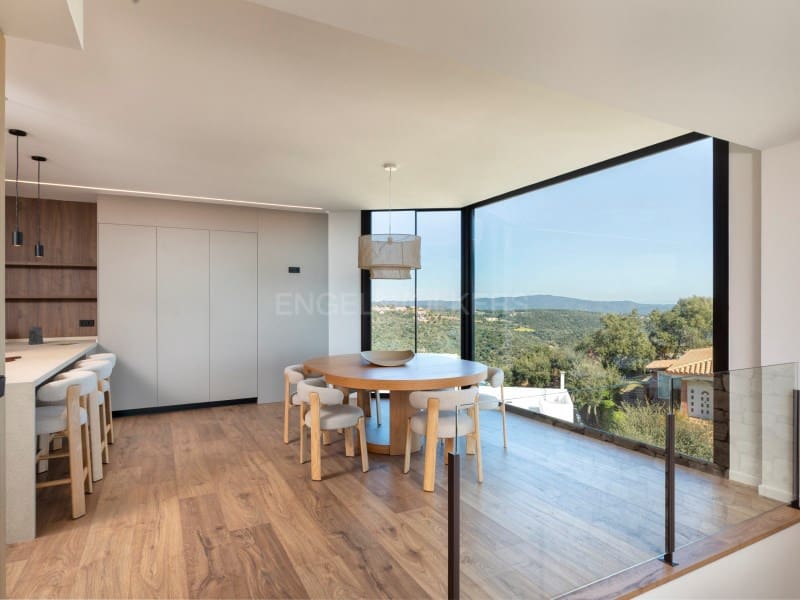 4 sypialnia Willa na sprzedaż w Platja d'Aro z basenem garażem - 2 200 000 € (Ref: 9637429)