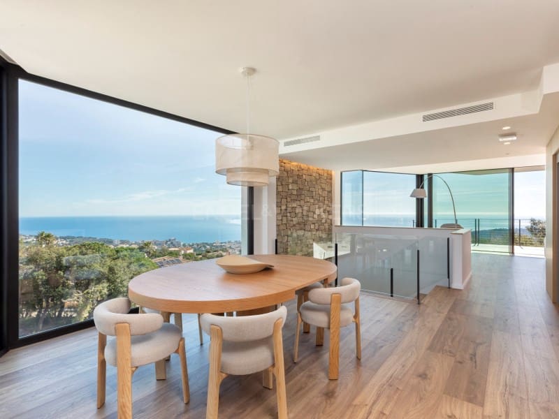 4 sypialnia Willa na sprzedaż w Platja d'Aro z basenem garażem - 2 200 000 € (Ref: 9637429)