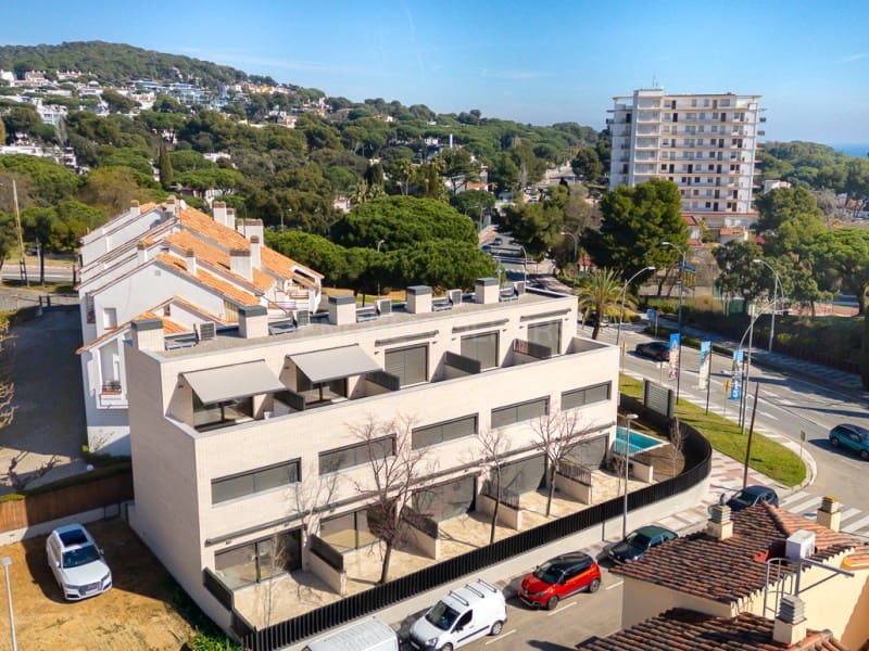 3 sovrum Hus till salu i Platja d'Aro med pool garage - 715 000 € (Ref: 9645058)