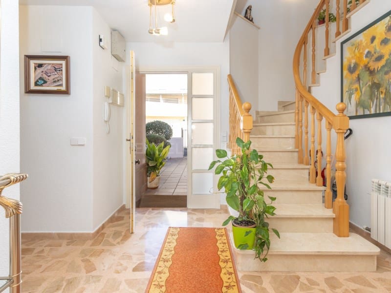 4 bedroom Villa for sale in Lloret de Mar with pool garage - € 975,000 (Ref: 9651818)