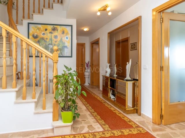 4 quarto Moradia para venda em Roca Grossa, Lloret de Mar com piscina garagem - 975 000 € (Ref: 9651818)