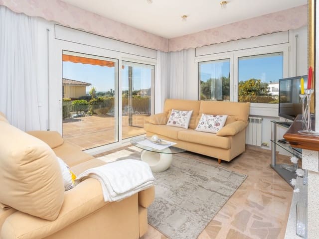 4 quarto Moradia para venda em Roca Grossa, Lloret de Mar com piscina garagem - 975 000 € (Ref: 9651818)