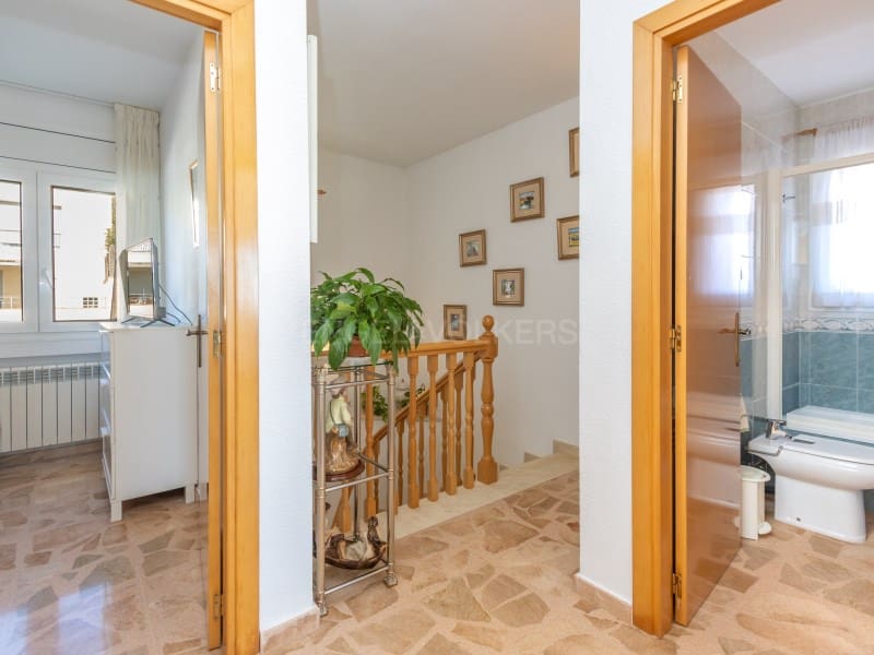 4 bedroom Villa for sale in Lloret de Mar with pool garage - € 975,000 (Ref: 9651818)