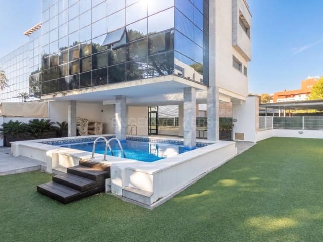 2 makuuhuone Huoneisto myytävänä paikassa Platja d'Aro, Castell-Platja d'Aro mukana uima-altaan 
autotalli - 375 000 € (Ref: 9655907)