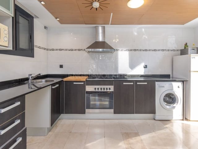 2 makuuhuone Huoneisto myytävänä paikassa Platja d'Aro, Castell-Platja d'Aro mukana uima-altaan 
autotalli - 375 000 € (Ref: 9655907)