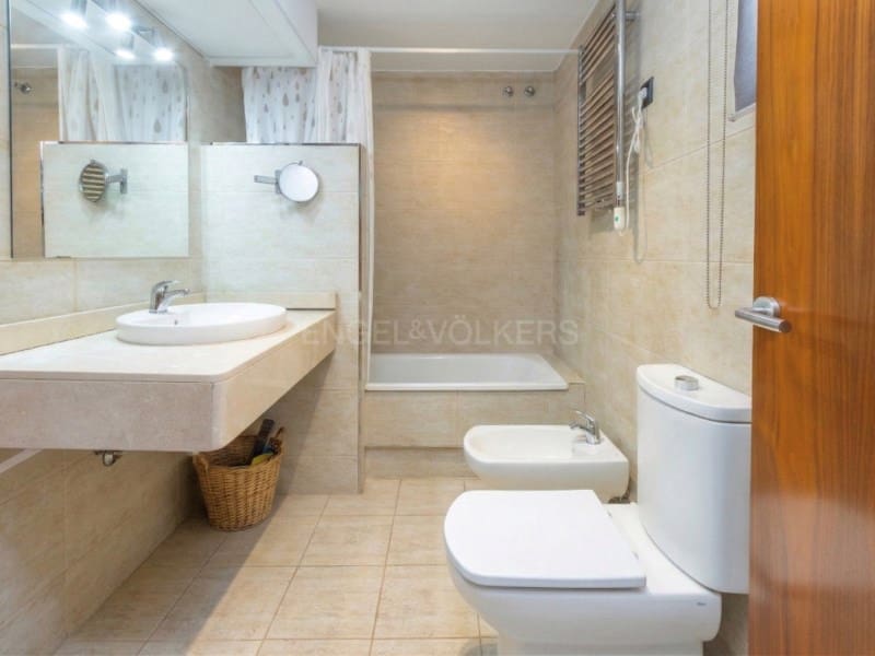 2 makuuhuone Huoneisto myytävänä paikassa Platja d'Aro mukana uima-altaan 
autotalli - 375 000 € (Ref: 9655907)