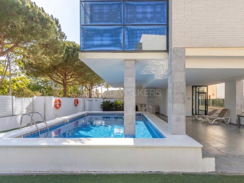 2 makuuhuone Huoneisto myytävänä paikassa Platja d'Aro mukana uima-altaan 
autotalli - 375 000 € (Ref: 9655907)