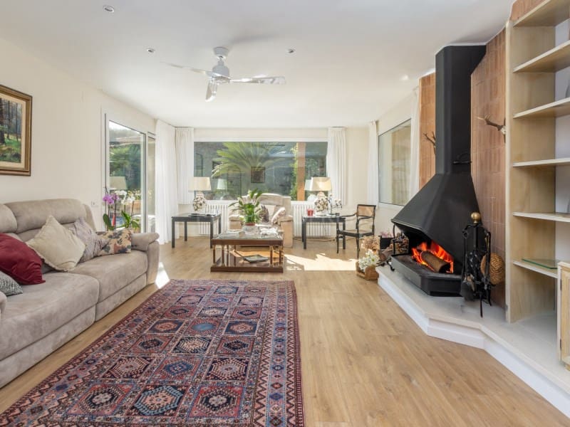 4 sovrum Villa till salu i Blanes med pool garage - 2 950 000 € (Ref: 9674077)